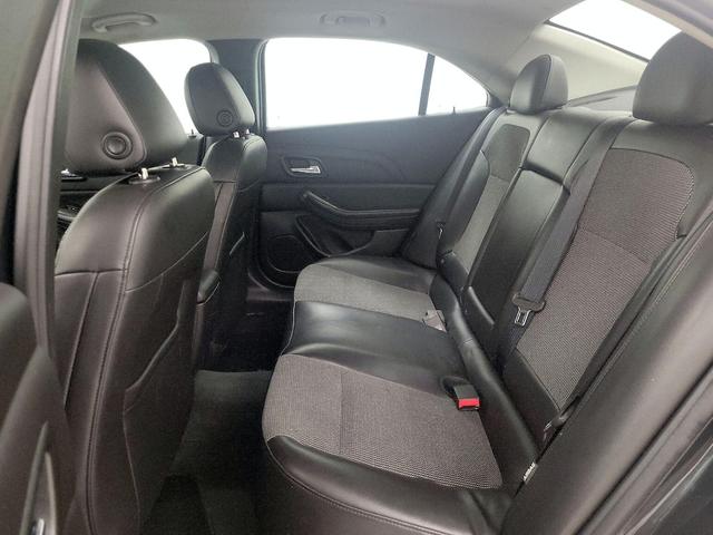 Photo of 2015 Gray Chevrolet Malibu