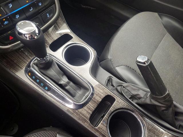 Photo of 2015 Gray Chevrolet Malibu