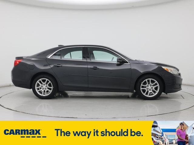 Photo of 2015 Gray Chevrolet Malibu