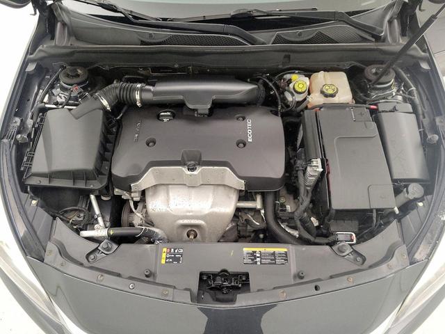 Photo of 2015 Gray Chevrolet Malibu