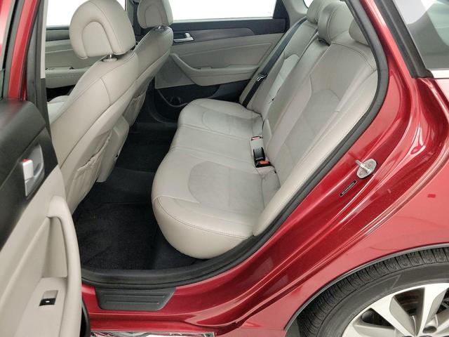 Photo of 2015 Red Hyundai SONATA