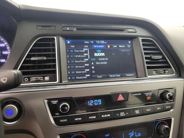 Photo of 2015 Red Hyundai SONATA