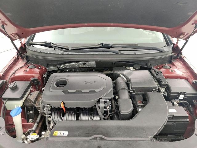 Photo of 2015 Red Hyundai SONATA