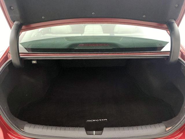 Photo of 2015 Red Hyundai SONATA