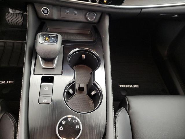 Photo of 2021 Tan Nissan Rogue