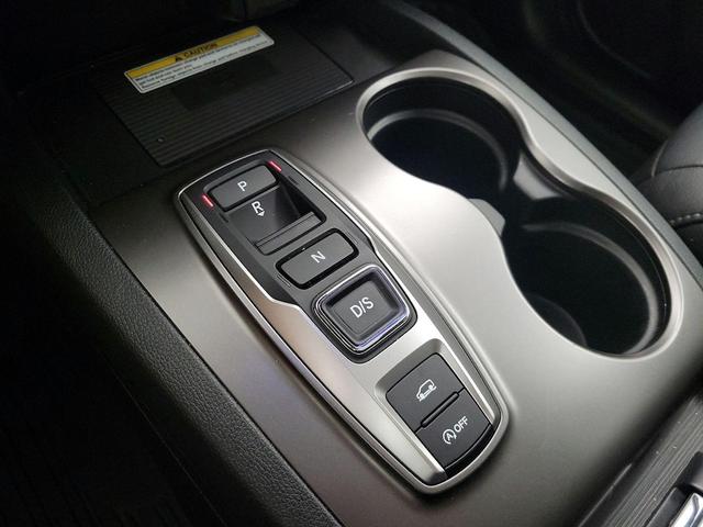 Photo of 2022 Gray Honda Pilot