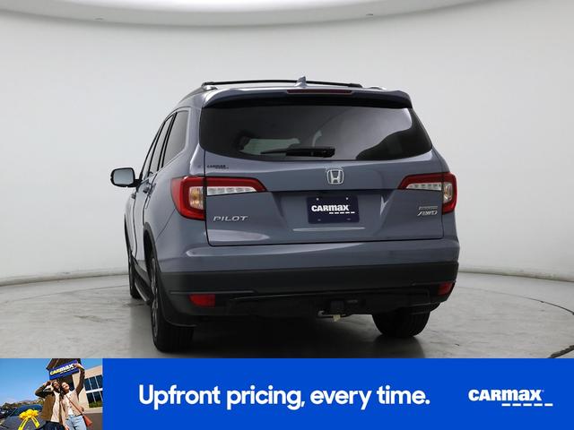 Photo of 2022 Gray Honda Pilot