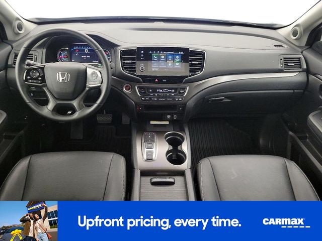 Photo of 2022 Gray Honda Pilot