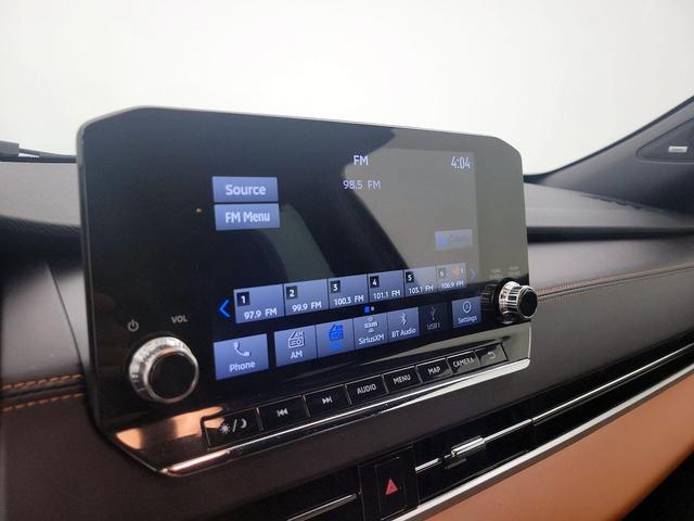 Photo of 2023 Black Mitsubishi Outlander