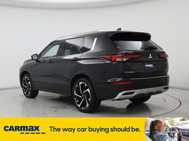 Photo of 2023 Black Mitsubishi Outlander