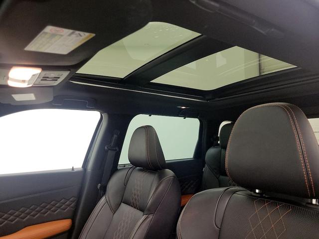 Photo of 2023 Black Mitsubishi Outlander