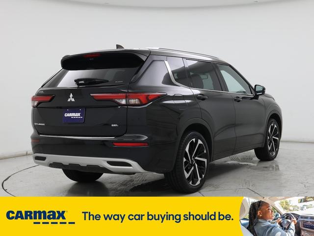 Photo of 2023 Black Mitsubishi Outlander
