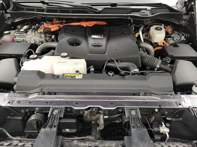 Photo of 2023 Gray Toyota Sequoia