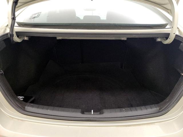 Photo of 2017 Gold Hyundai ELANTRA