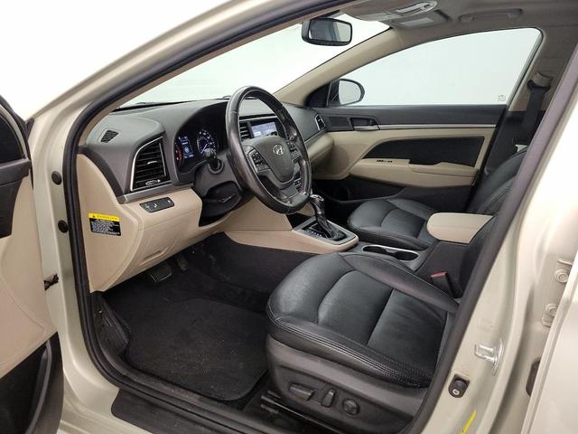 Photo of 2017 Gold Hyundai ELANTRA
