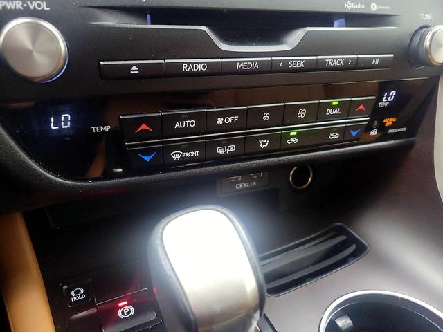 Photo of 2022 Blue Lexus RX 350