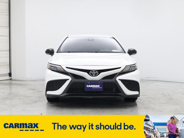 Photo of 2022 White Toyota Camry