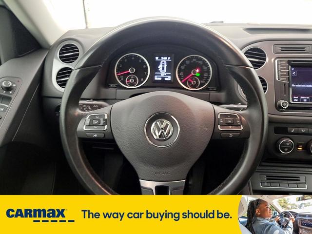 Photo of 2017 Silver Volkswagen Tiguan