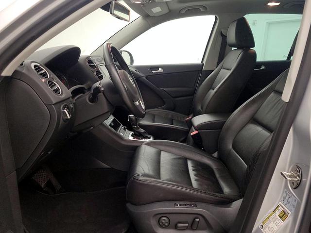 Photo of 2017 Silver Volkswagen Tiguan