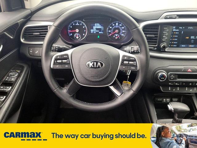 Photo of 2019 Silver Kia Sorento