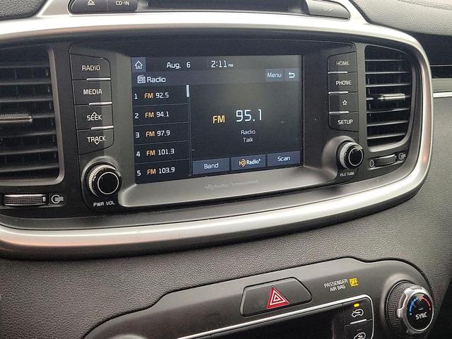 Photo of 2019 Silver Kia Sorento
