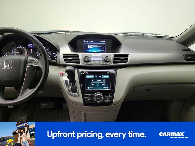 Photo of 2015 Gray Honda Odyssey