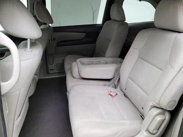Photo of 2015 Gray Honda Odyssey