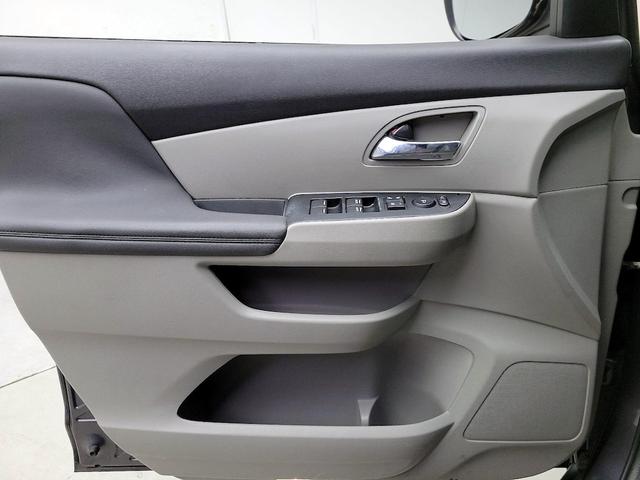 Photo of 2015 Gray Honda Odyssey