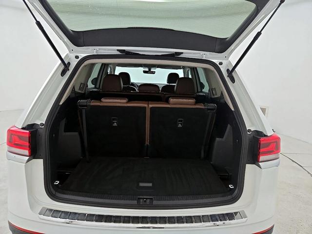 Photo of 2022 White Volkswagen Atlas