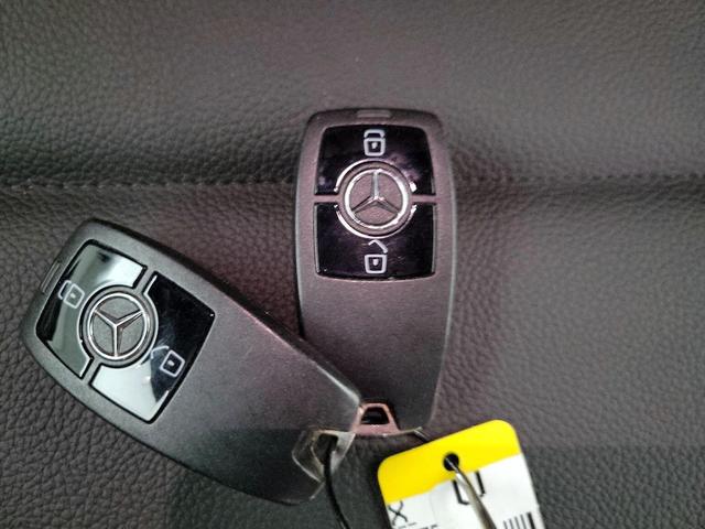 Photo of 2023 Blue Mercedes-Benz Sprinter 2500