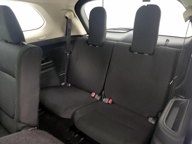 Photo of 2017 Silver Mitsubishi Outlander