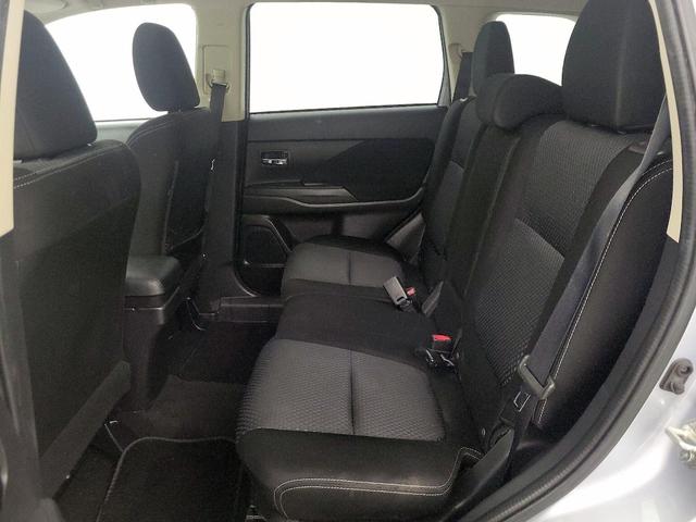 Photo of 2017 Silver Mitsubishi Outlander
