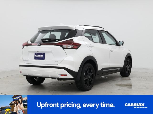 Photo of 2024 Pearl Nissan Kicks