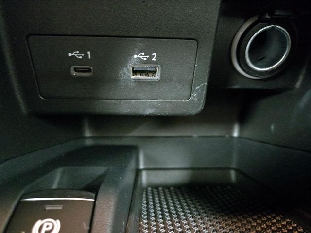 Photo of 2024 Pearl Nissan Kicks