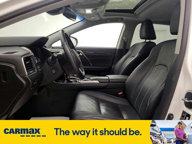Photo of 2019 White Lexus RX 350