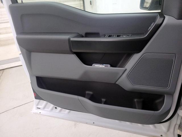 Photo of 2022 White Ford F-150