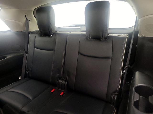 Photo of 2020 White INFINITI QX60