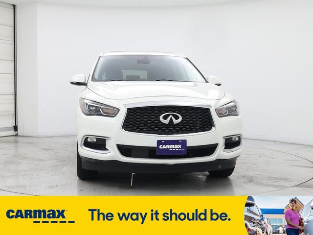 Photo of 2020 White INFINITI QX60
