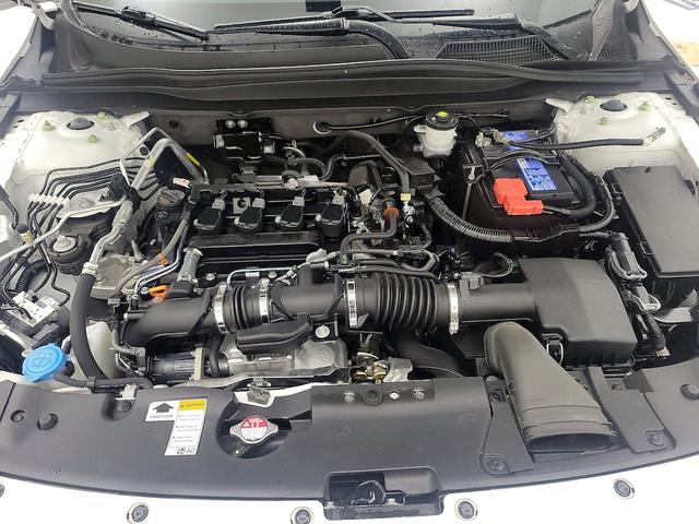 Photo of 2021 White Honda Accord