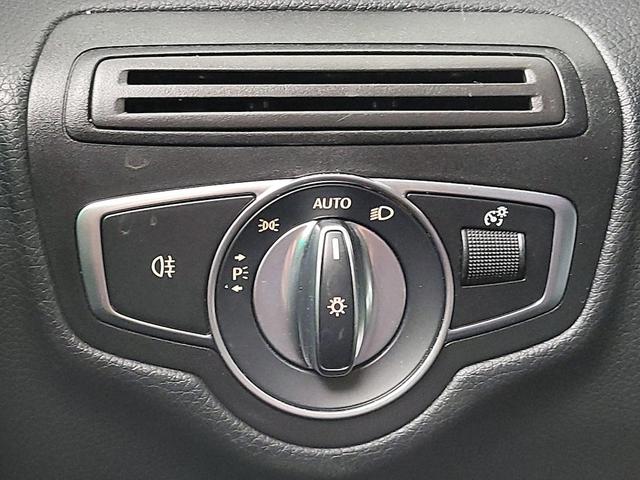 Photo of 2021 Gray Mercedes-Benz GLC 300