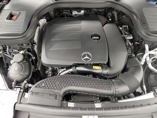 Photo of 2021 Gray Mercedes-Benz GLC 300