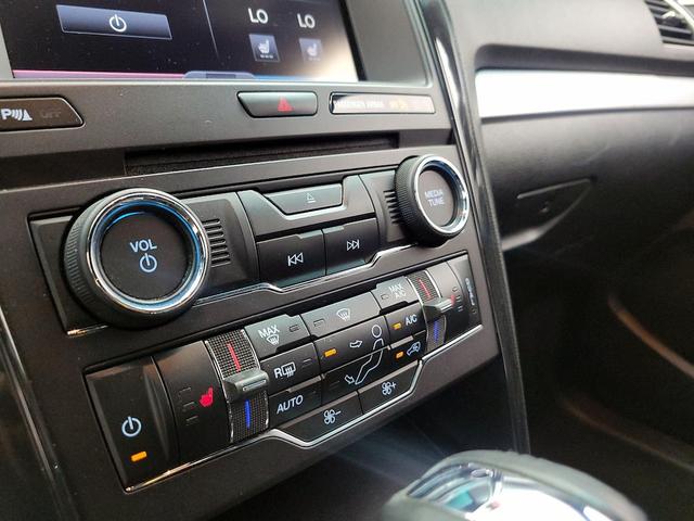 Photo of 2016 Gray Ford Explorer