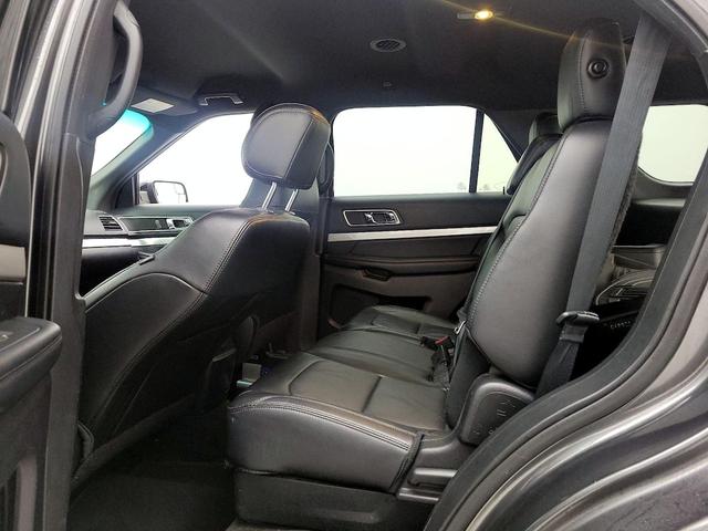 Photo of 2016 Gray Ford Explorer