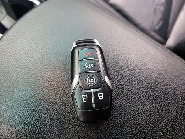Photo of 2016 Gray Ford Explorer