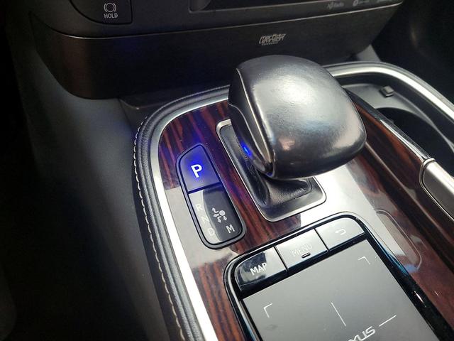 Photo of 2018 Silver Lexus LS 500