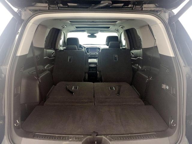 Photo of 2021 Black GMC Acadia