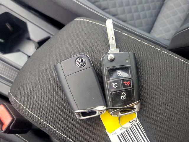 Photo of 2021 Blue Volkswagen Tiguan
