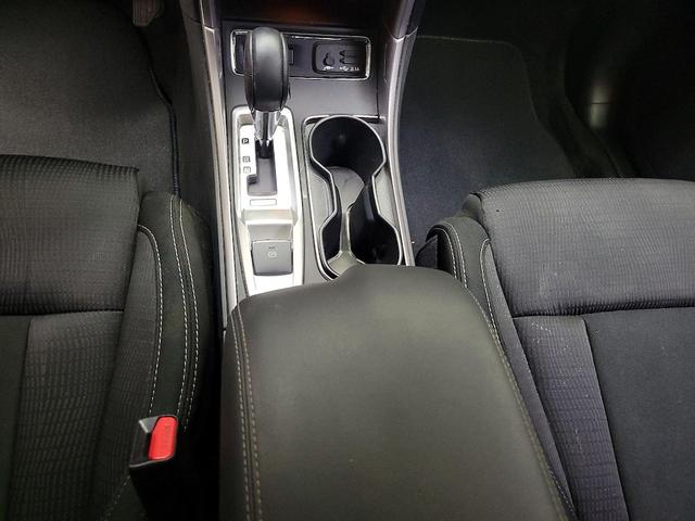 Photo of 2021 White Subaru Ascent