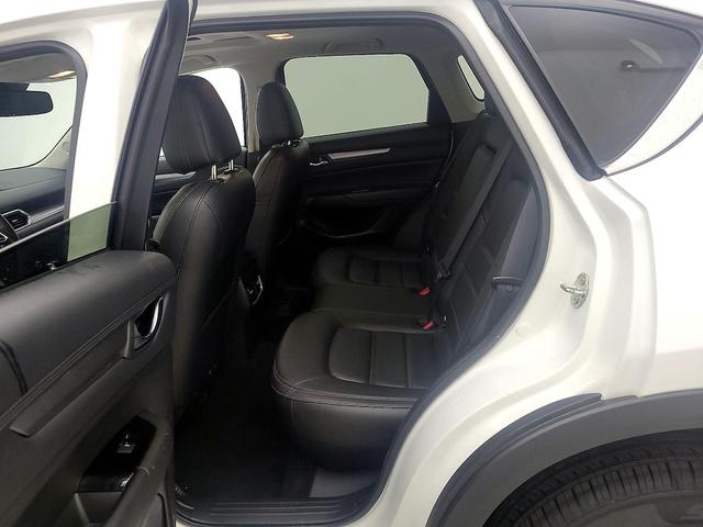 Photo of 2022 White Mazda CX-5