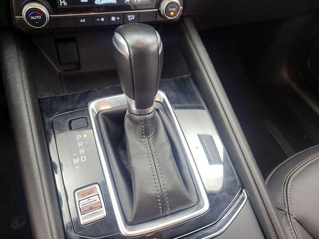 Photo of 2022 White Mazda CX-5